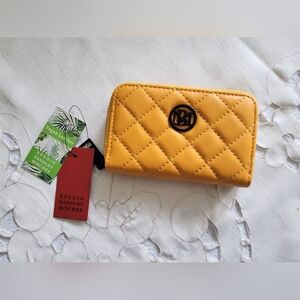 NWT Yellow Studio Badgley Mischka Wallet